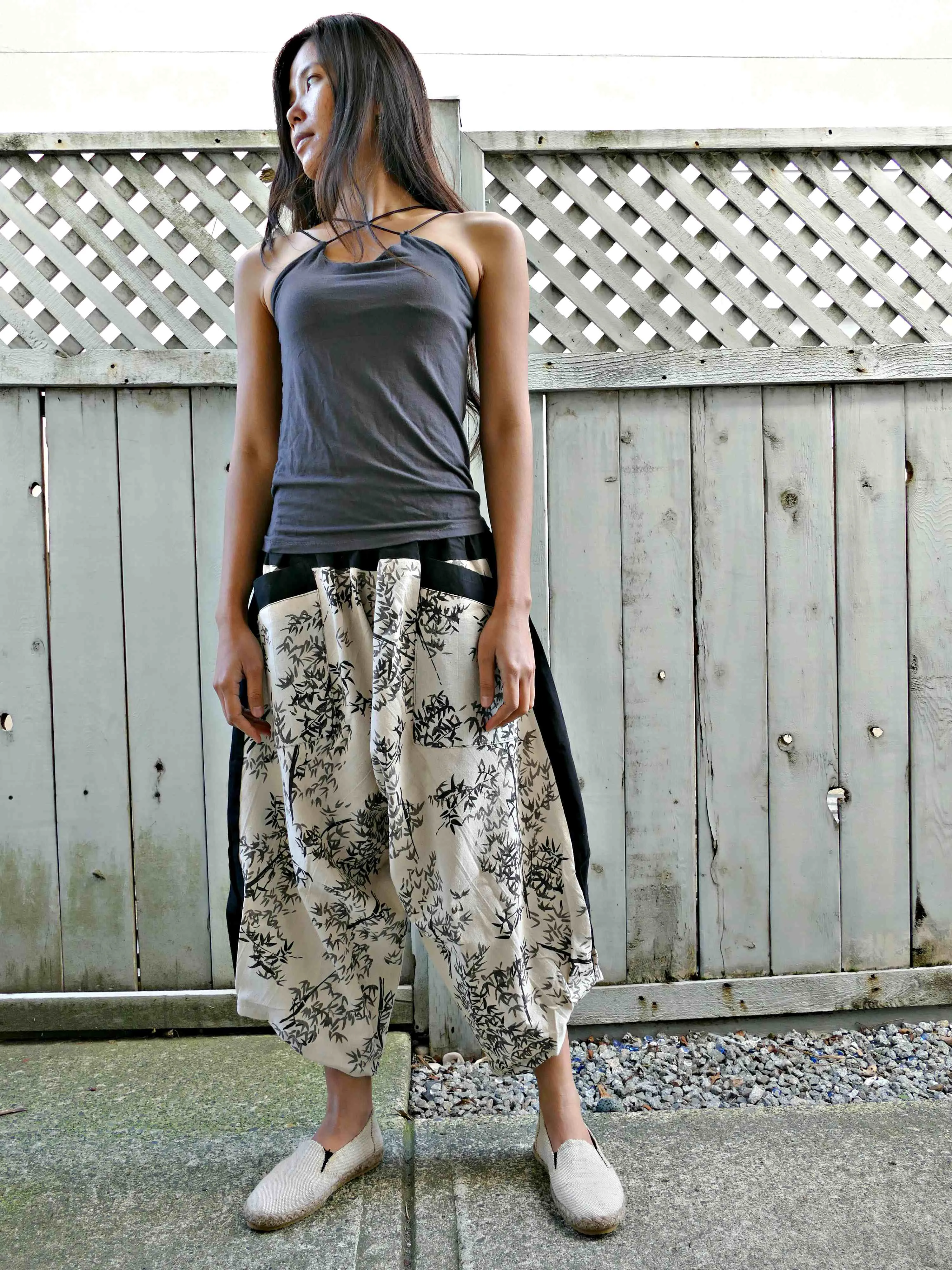 Bamboo Leaves GREY/White Elastic Waist Samurai Pants