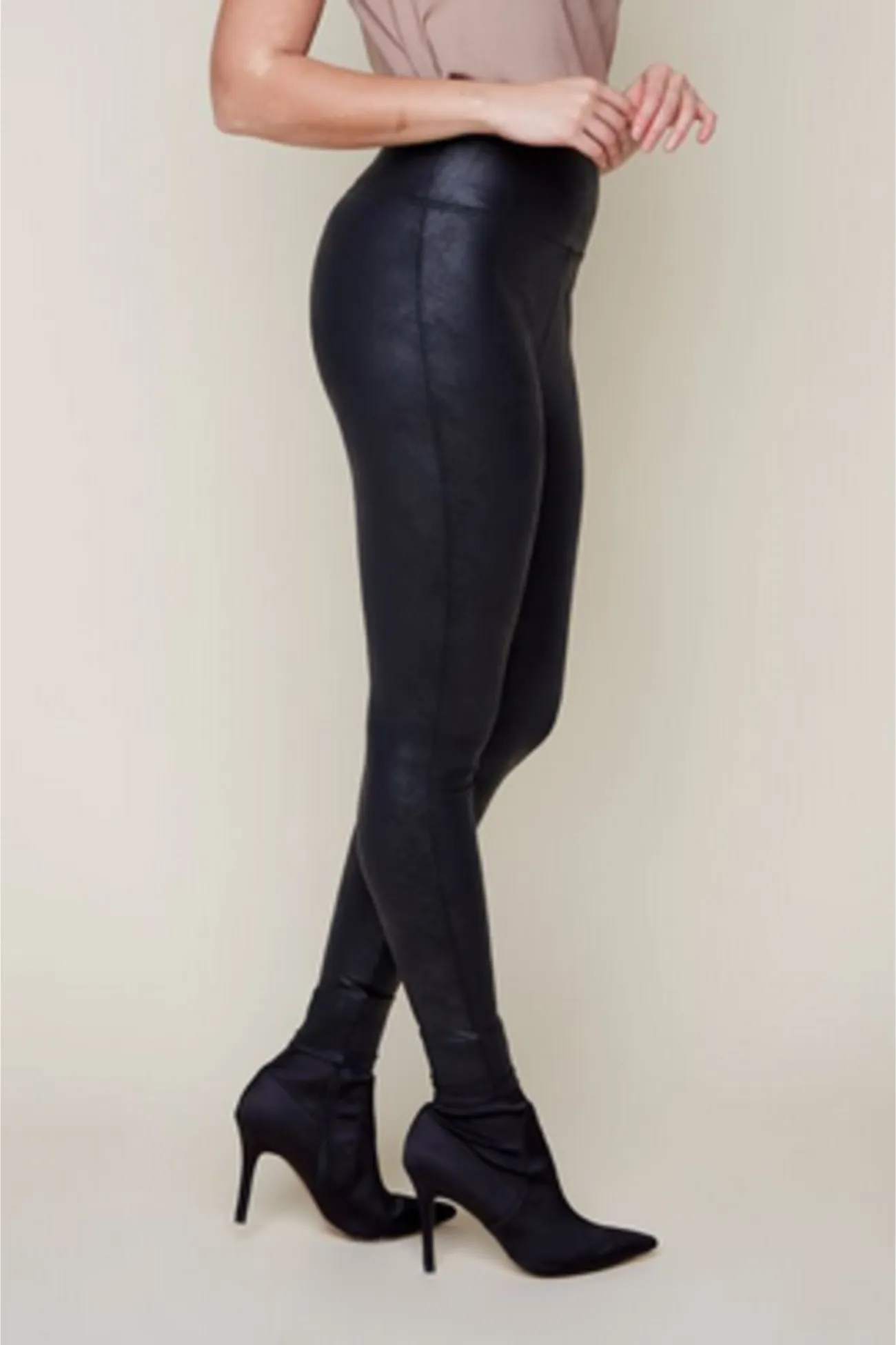 Renuar Black Tummy Control Leggings