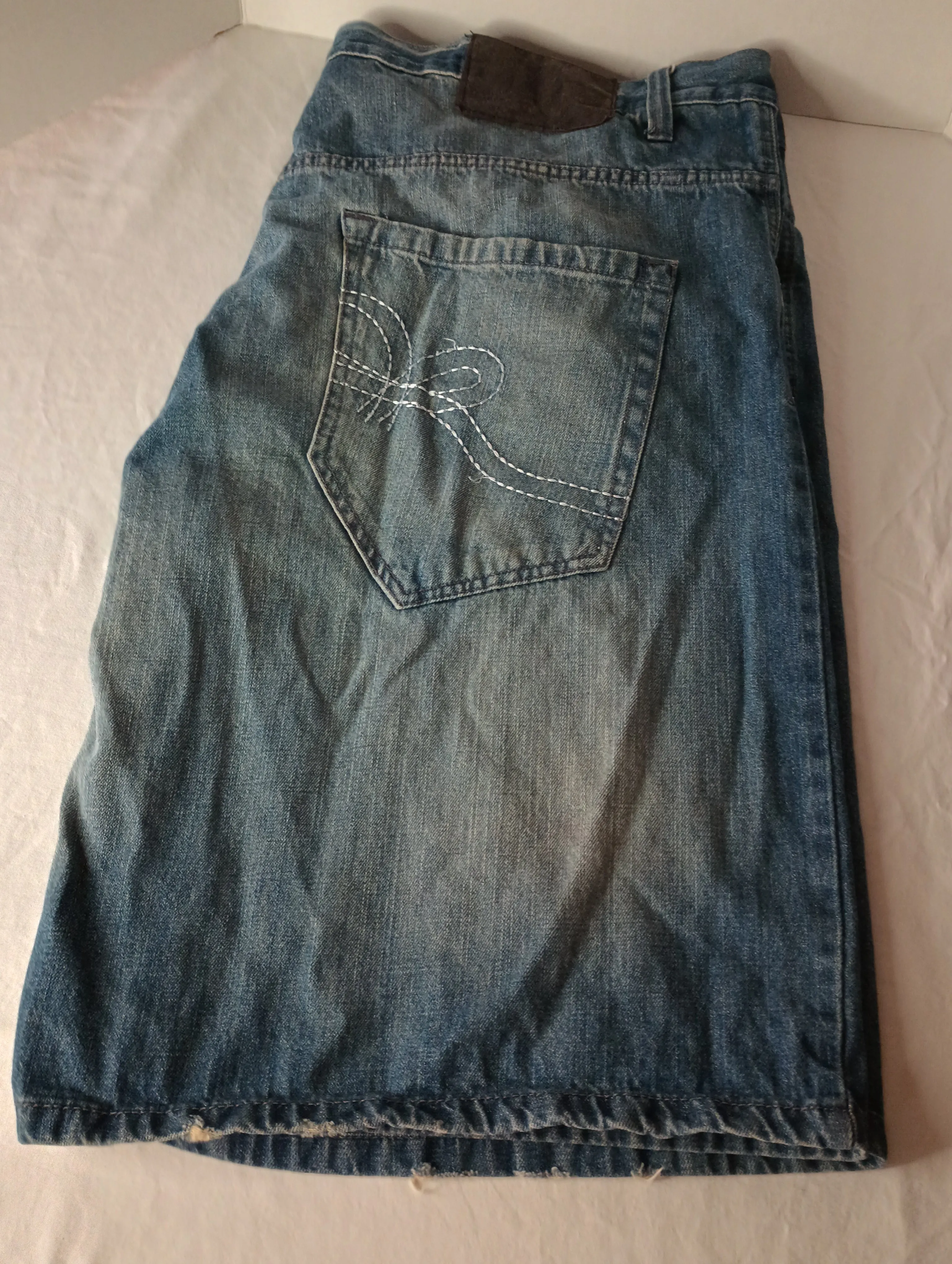 Rocawear Shorts 52" Waist 14" Inseam 5-Pocket Denim Regular Fit Mens